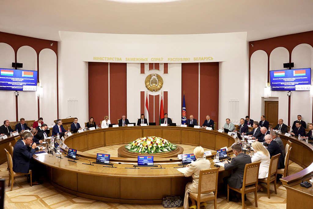 На белорусской бирже начали продавать строительное оборудование из Казахстана