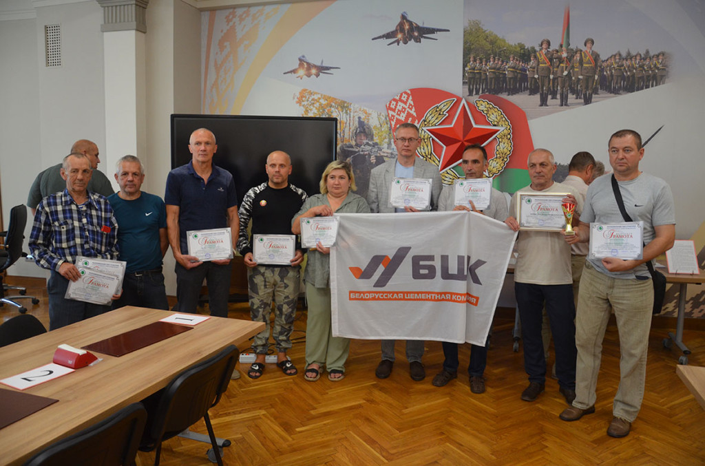 Шахматный турнир в честь Дня строителя