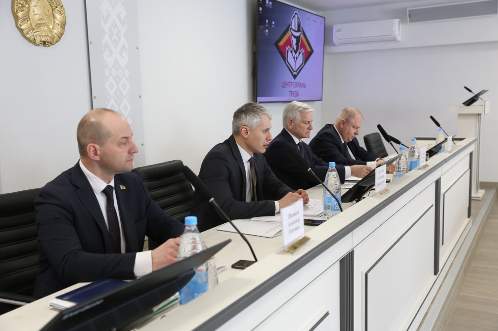 На коллегии Минстройархитектуры обсудили выполнение Директивы №1